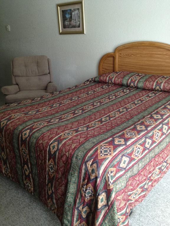 La Villa Motel Okanagan Falls Room photo