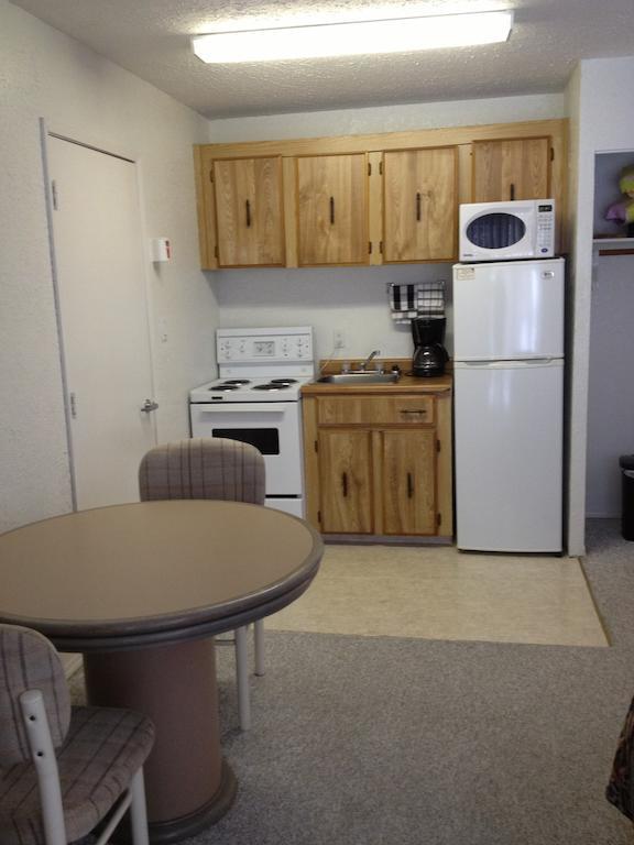 La Villa Motel Okanagan Falls Room photo